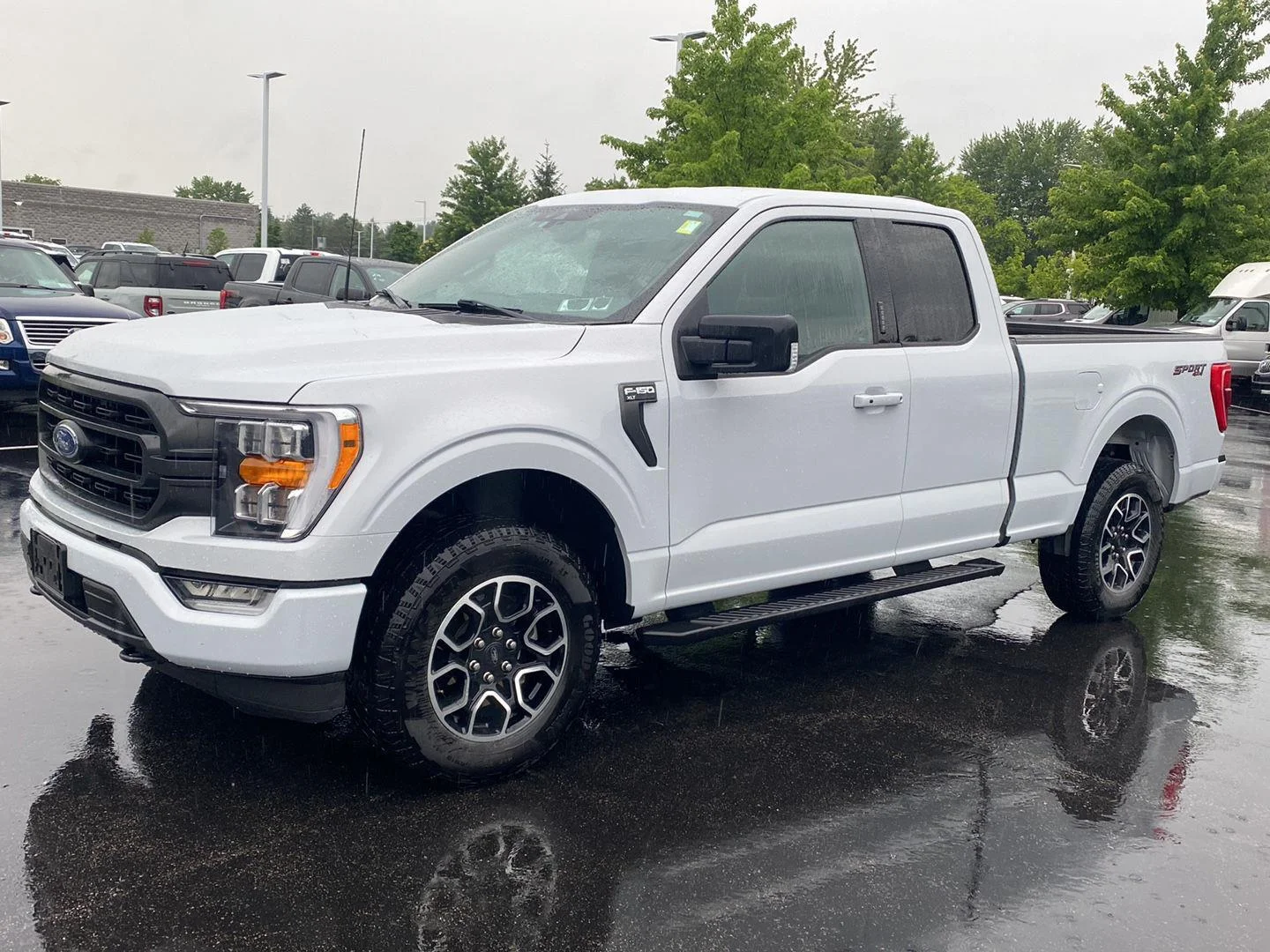 Used 2021 Space White Ford XLT image 6