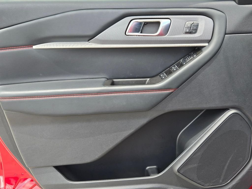 2025 Ford Explorer ST-LINE - Photo 12