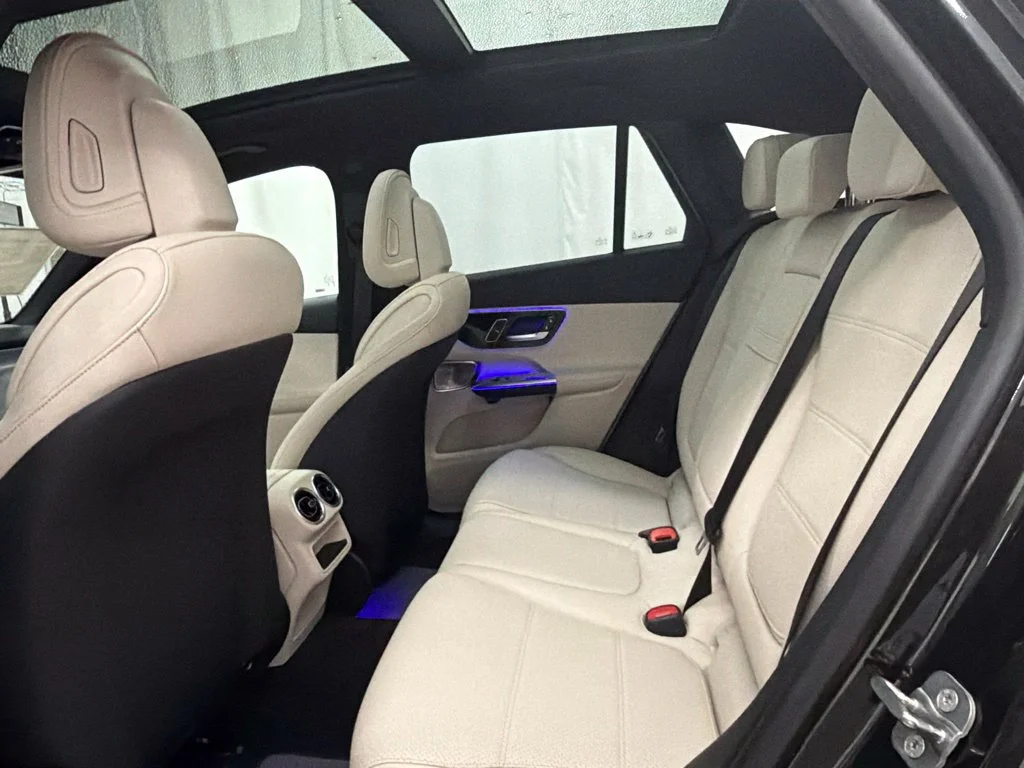 New 2027 Gray Mercedes-Benz GLC 300 image 20