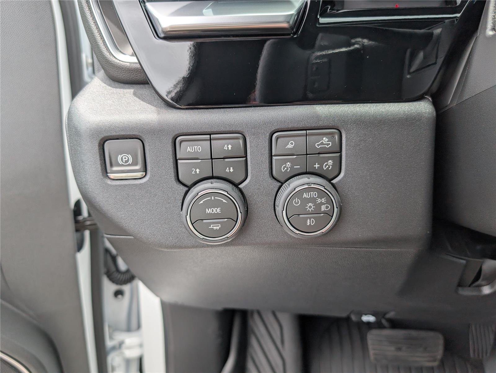 2026 Chevrolet Silverado 1500 RST - Photo 36
