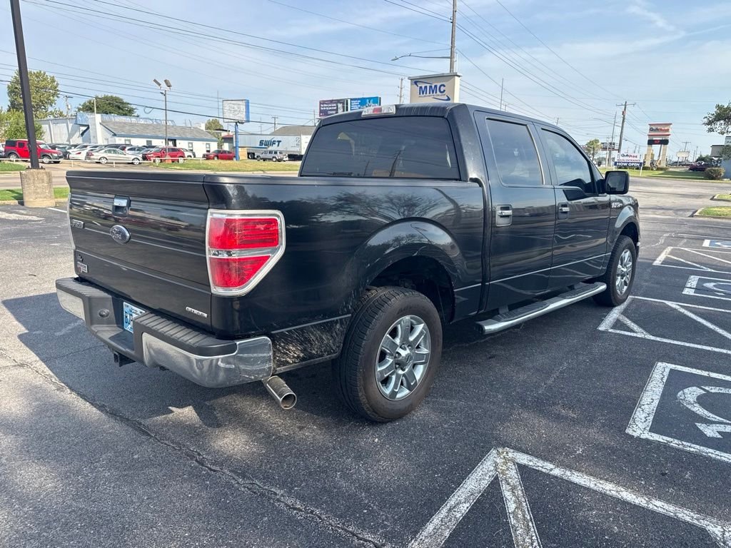 Used 2013 Black Ford XLT image 4