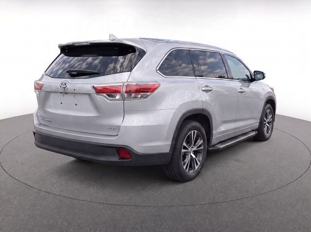 Used 2023  Acura Technology Package image 4