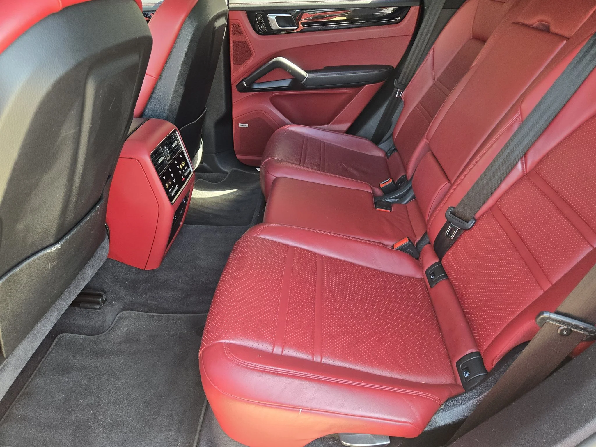 Used 2020 Quartzite Metallic Porsche S image 31
