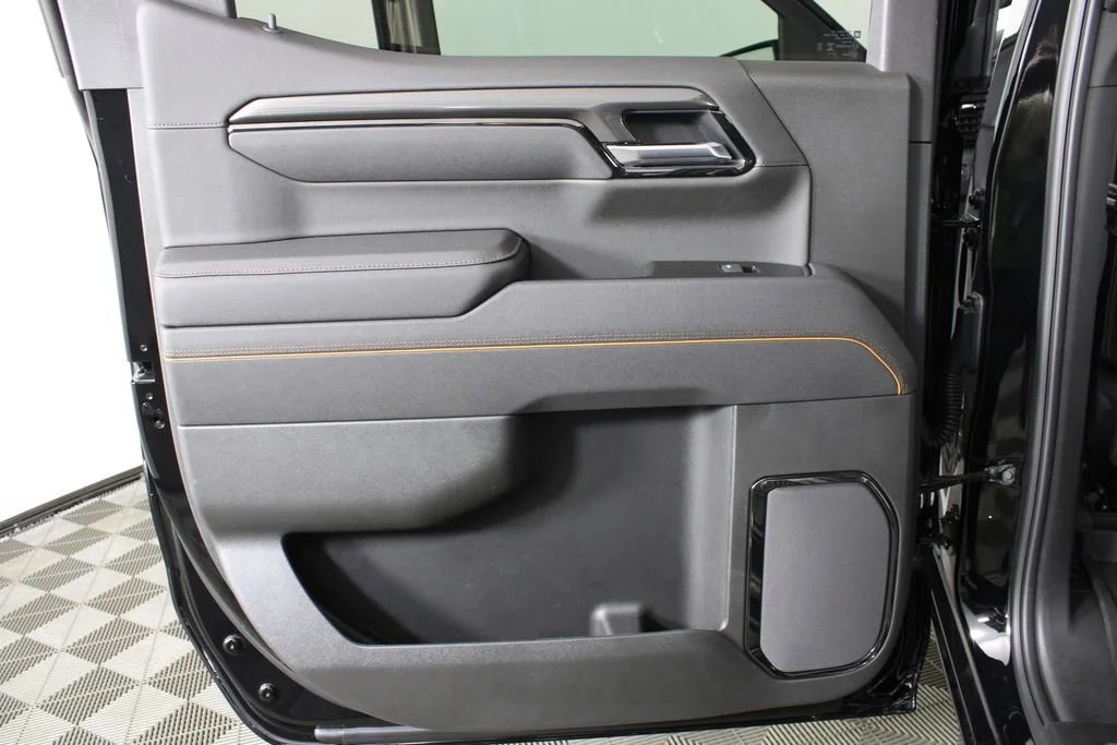 New 2026 Onyx Black GMC AT4 image 11