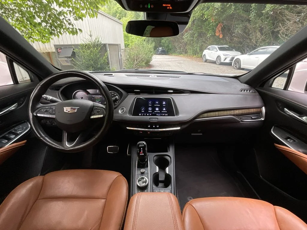 Used 2023 White Cadillac Sport image 19