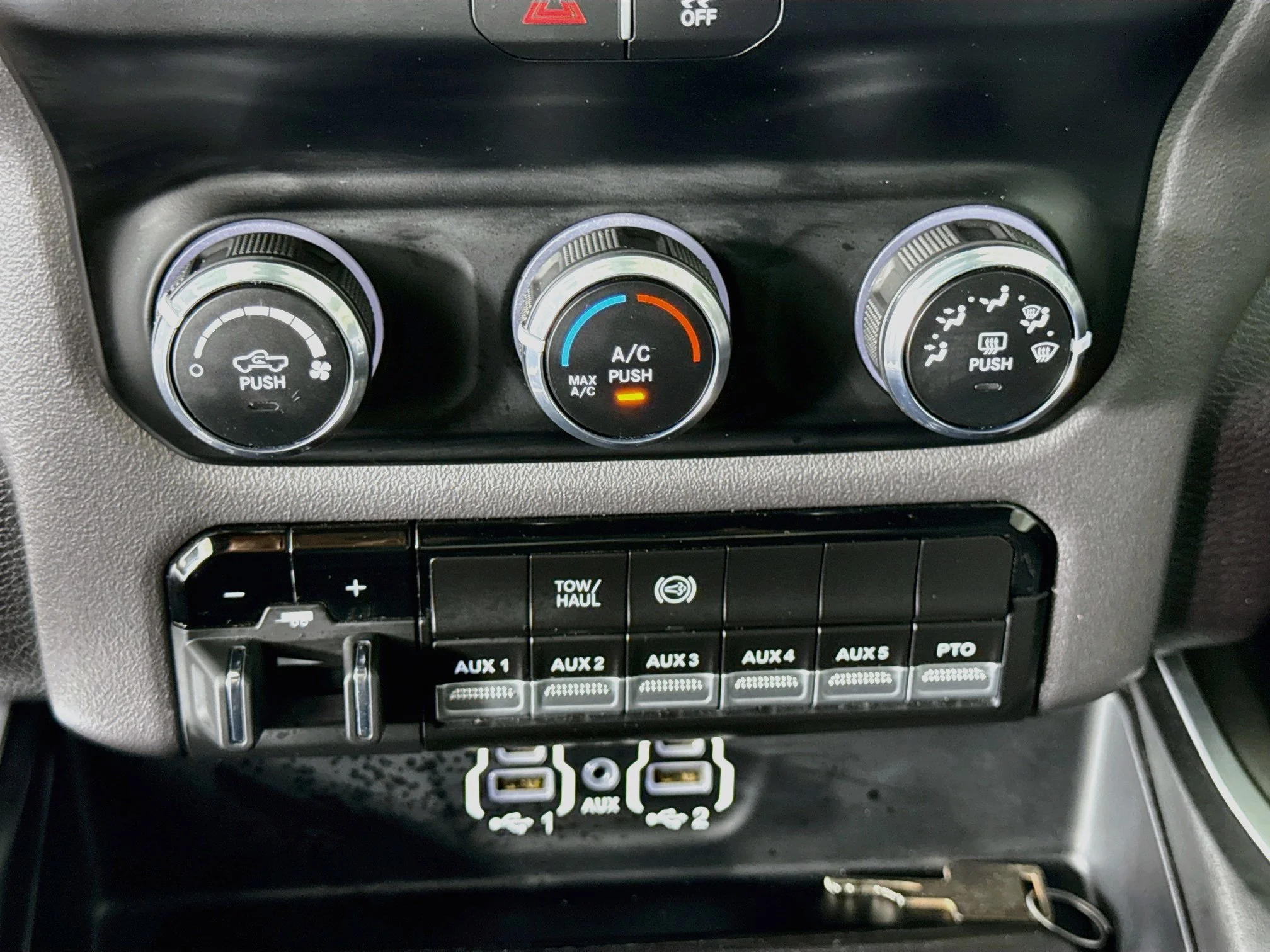 Used 2024  Ram SLT image 16