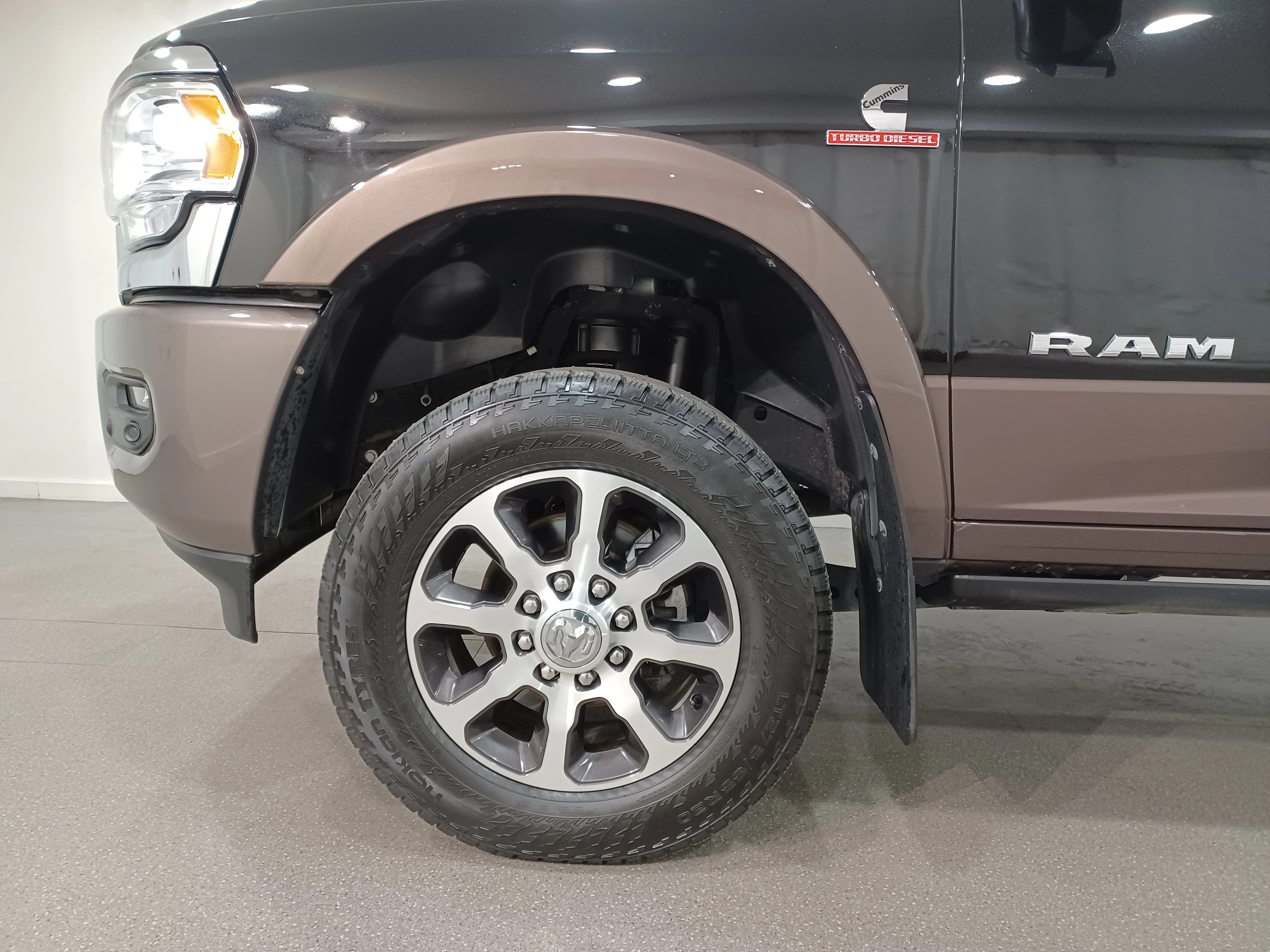 Certified Used 2024 Black Ram Limited Longhorn*6.7L Cummins | 35in Tires | Level | Nav | 360 Cam | Sunroof | Htd Whl | Pwr Boards image 21