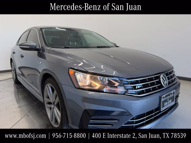 2017 Volkswagen Passat R-Line