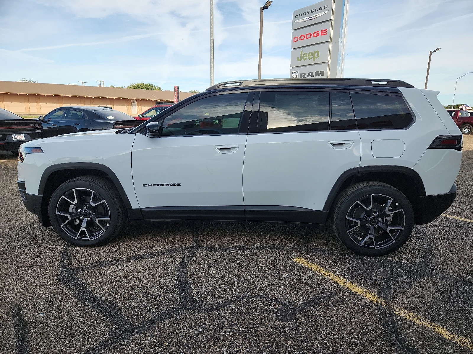 New 2026 White Jeep OVERLAND 4X4 image 2