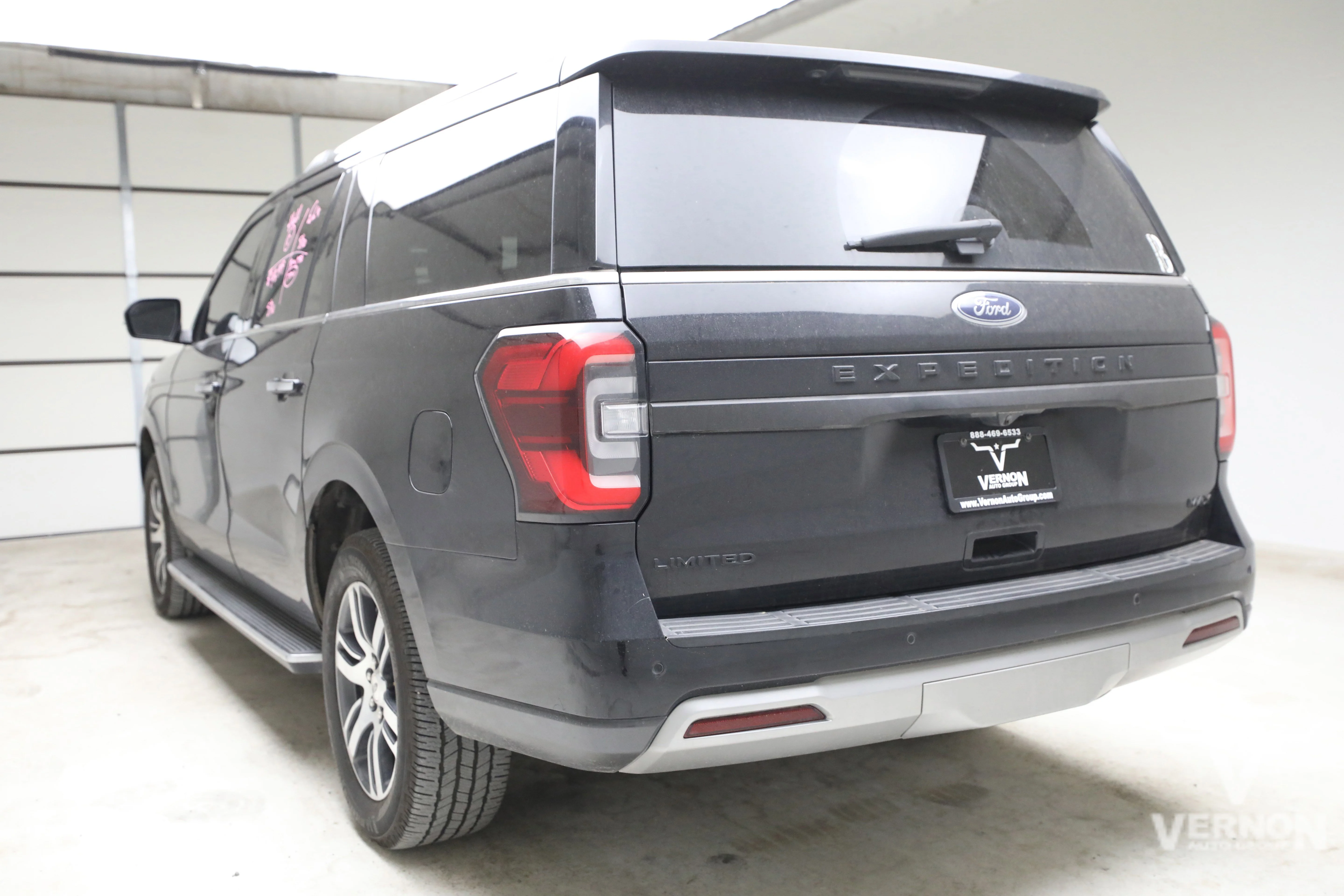 Pre-Owned 2023 Ford Expedition Max Limited 4x4
