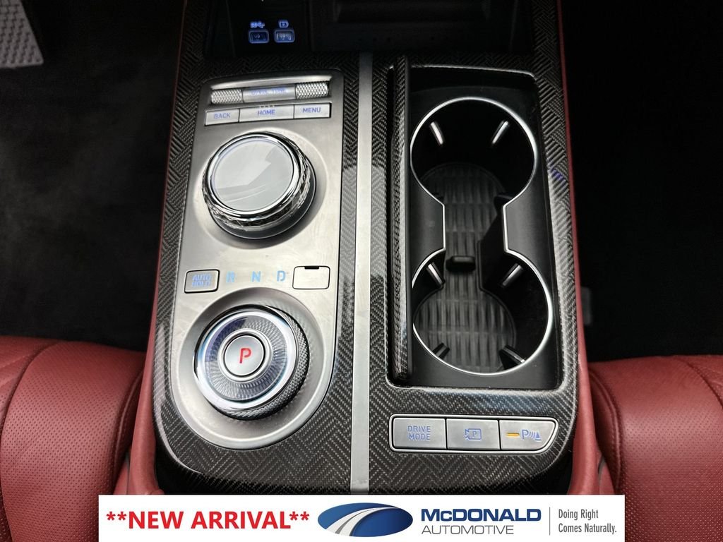 Used 2024 White Genesis 3.5T image 20