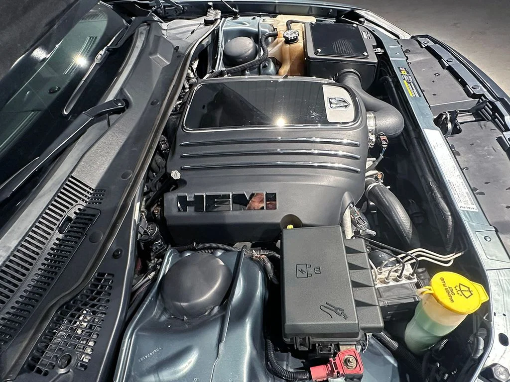 Used 2005 Green Dodge R/T image 16