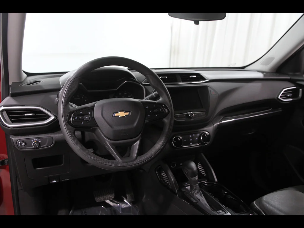 2021 Chevrolet Trailblazer LS - Photo 6