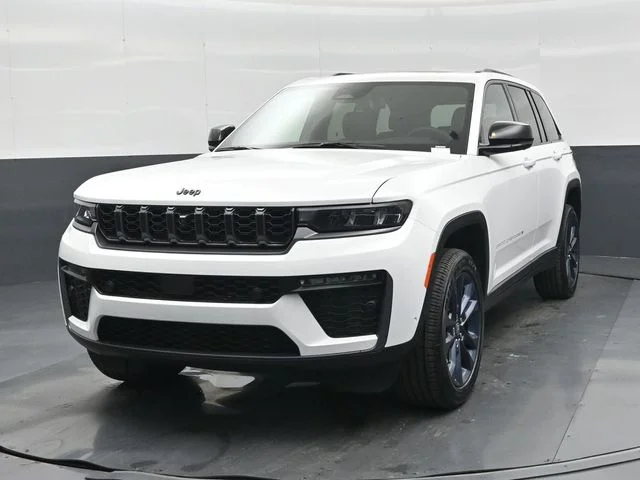 New 2026 Bright White Clear-Coat Exterior Paint Jeep  image 27