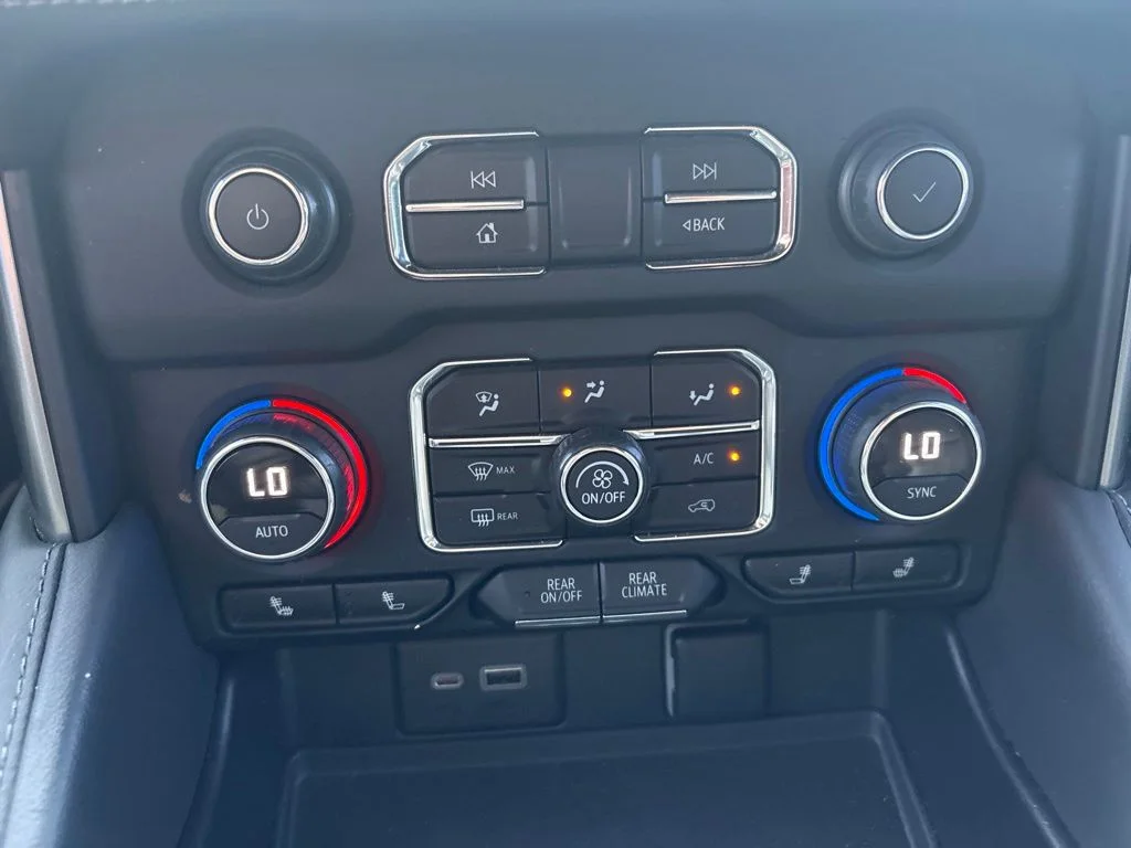Used 2022 Black Chevrolet LT image 19