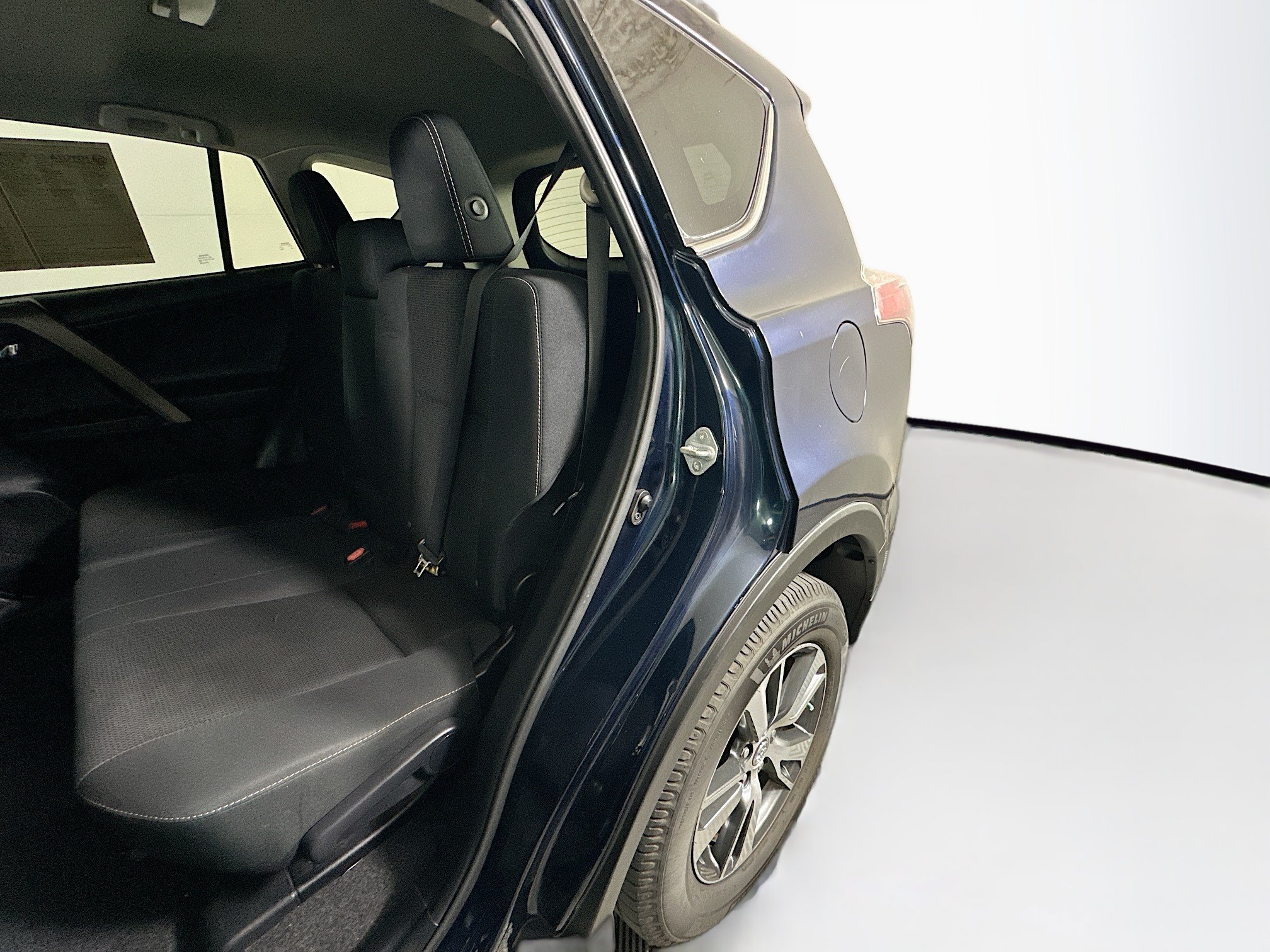 Used 2017 Aqua Toyota XLE image 25