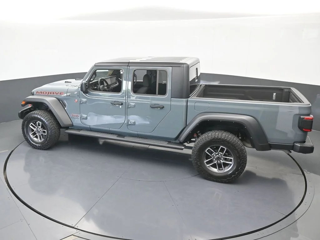 Used 2024 Anvil Clear Coat Jeep Mojave image 49