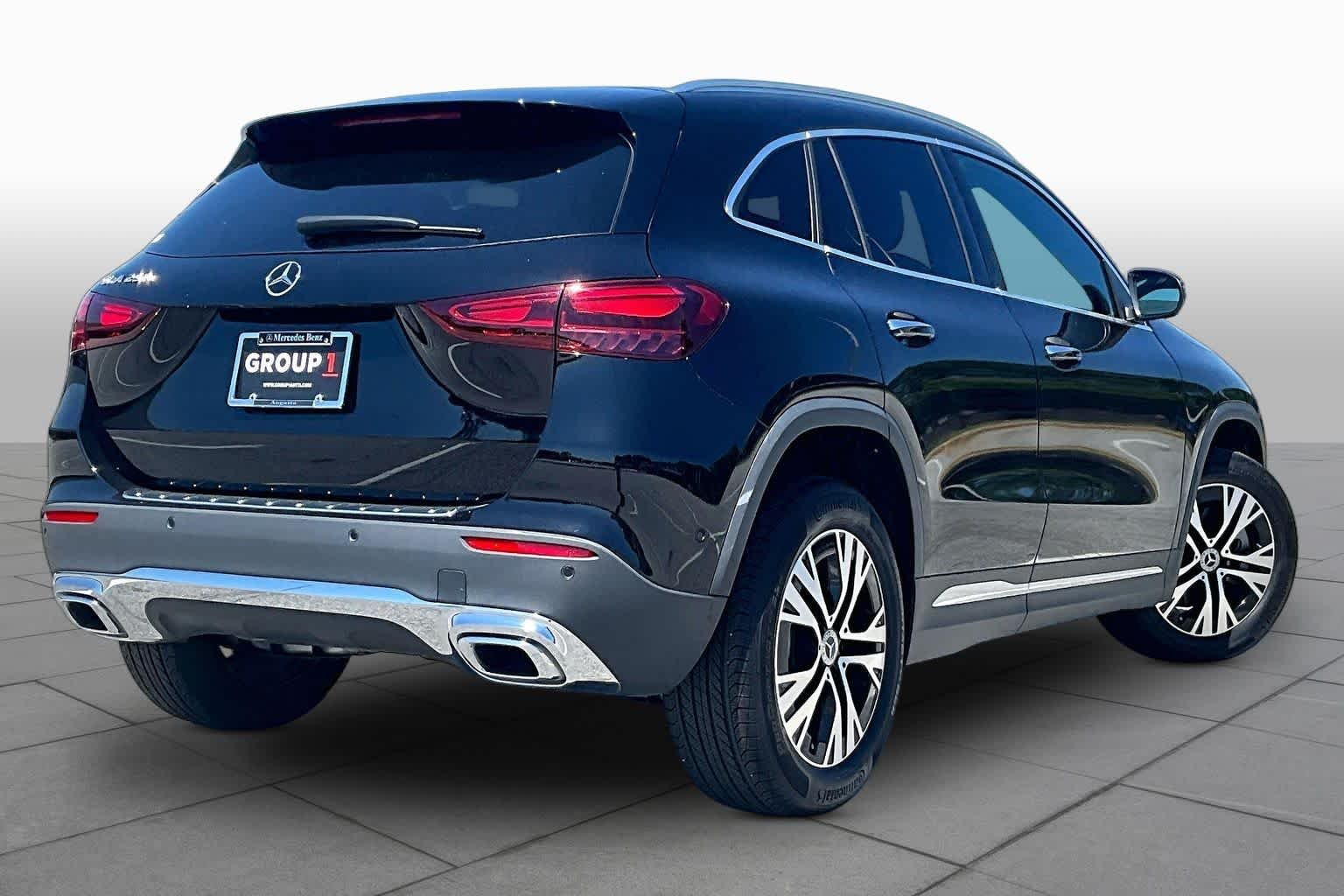 Used 2025 Night Black Mercedes-Benz GLA 250 image 13