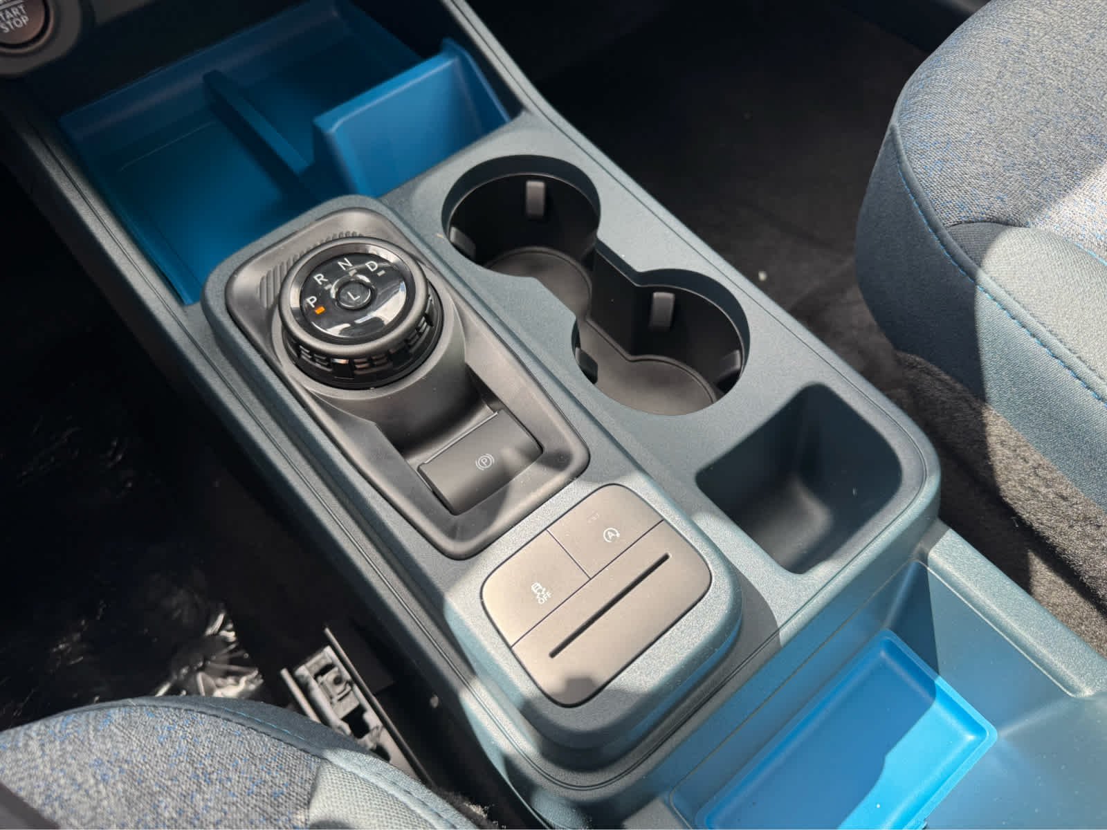 New 2026 Azure Gray Metallic Tri-Coat Ford XLT image 19