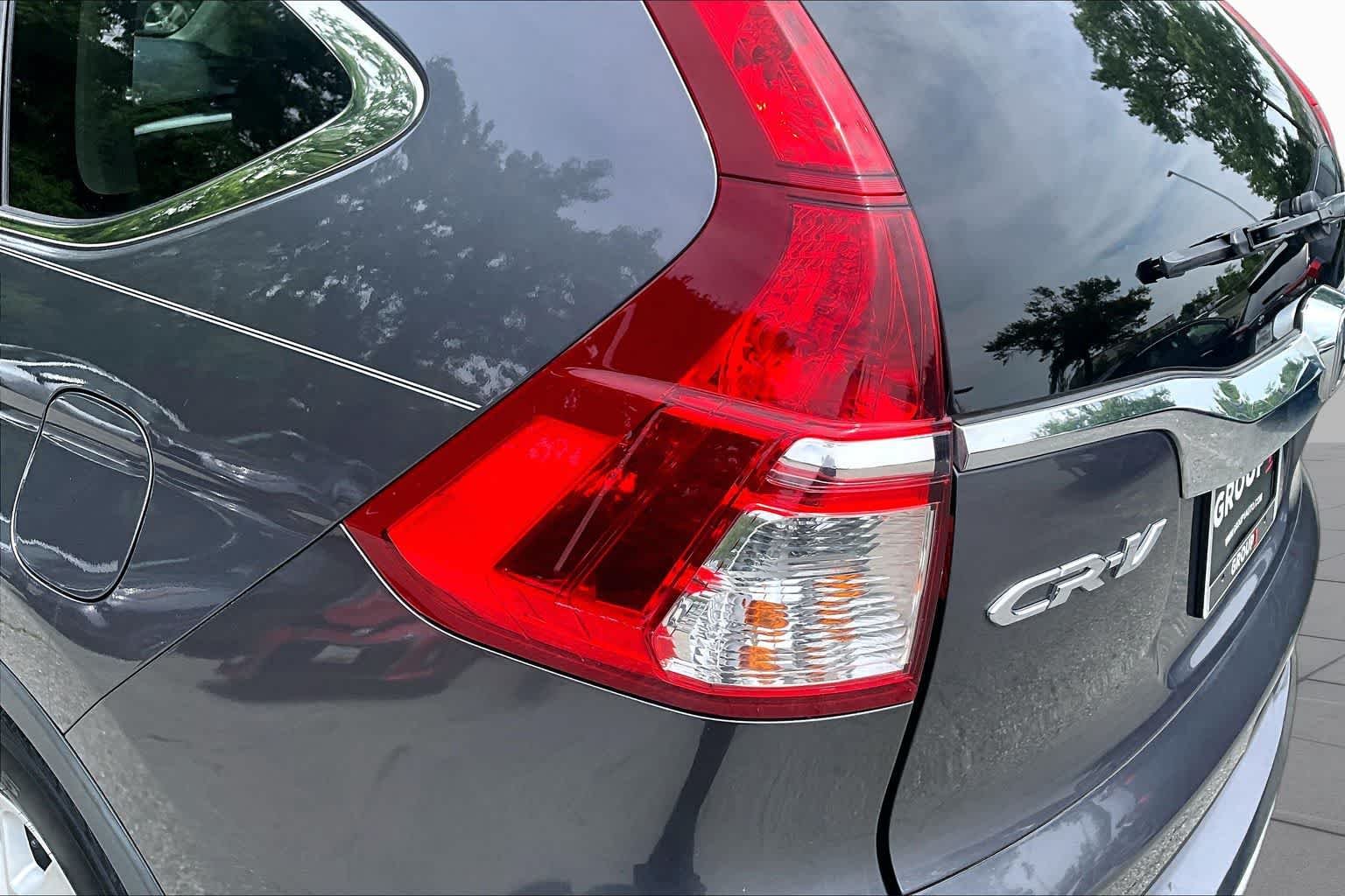 Used 2015  Honda EX image 29