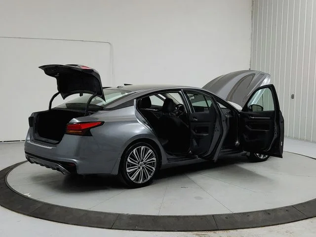 Used 2023 Gray Nissan 2.5 SL image 15