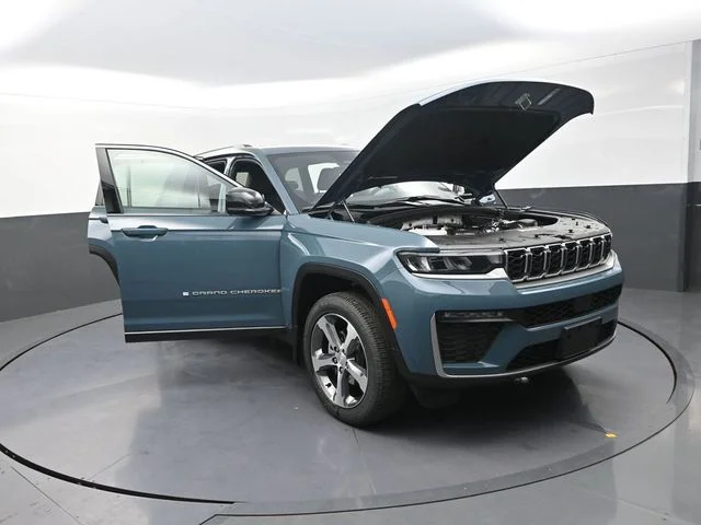 New 2026 Steel Blue Exterior Paint Jeep Limited image 29