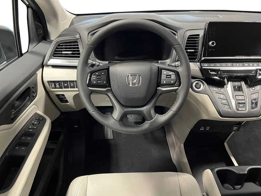 New 2026 Solar Silver Metallic Honda EX image 16