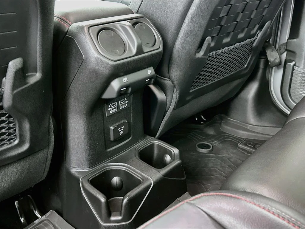 Used 2023 Sting-Gray Clearcoat Jeep Rubicon image 26
