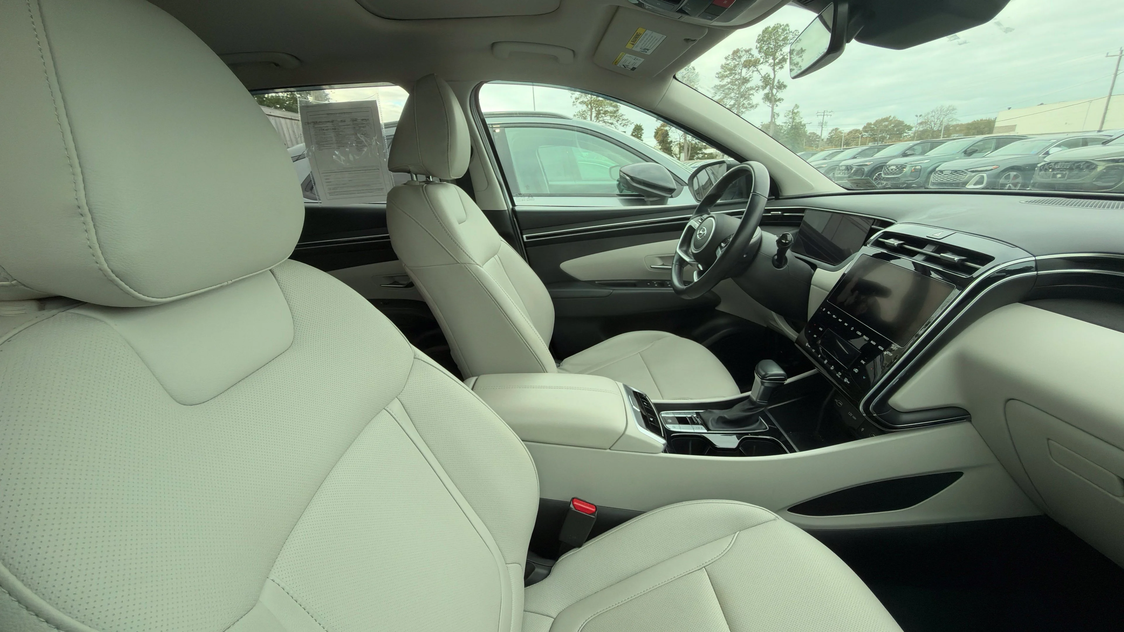 Used 2024 White Pearl Hyundai SEL image 5