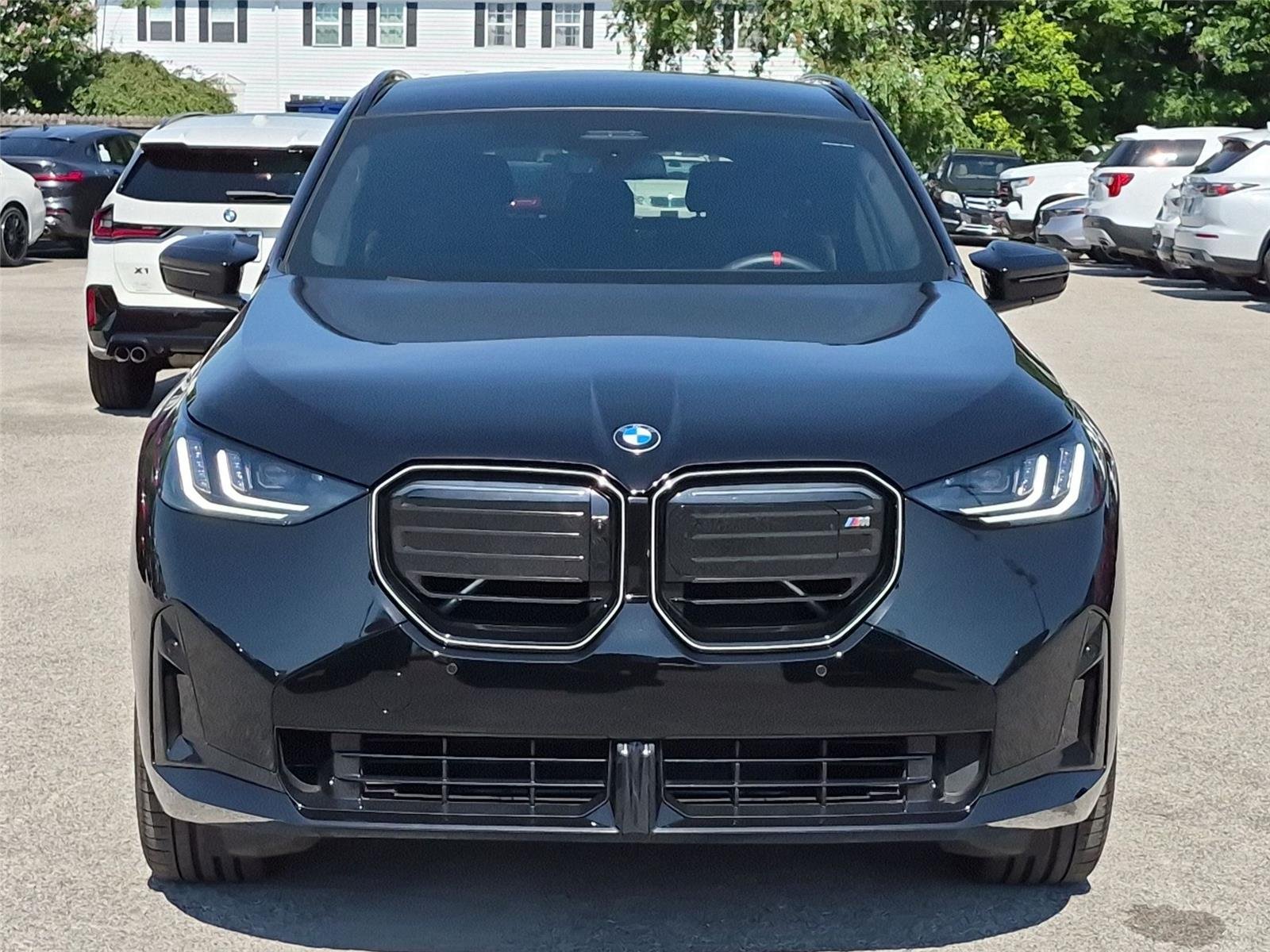 Used 2026 Black Sapphire Metallic BMW M50 xDrive image 8