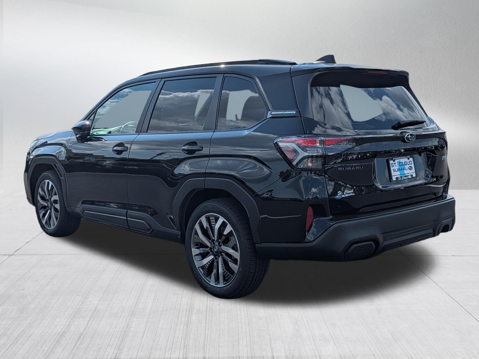 New 2026 CRYSTAL BLACK SILICA Subaru Touring image 3