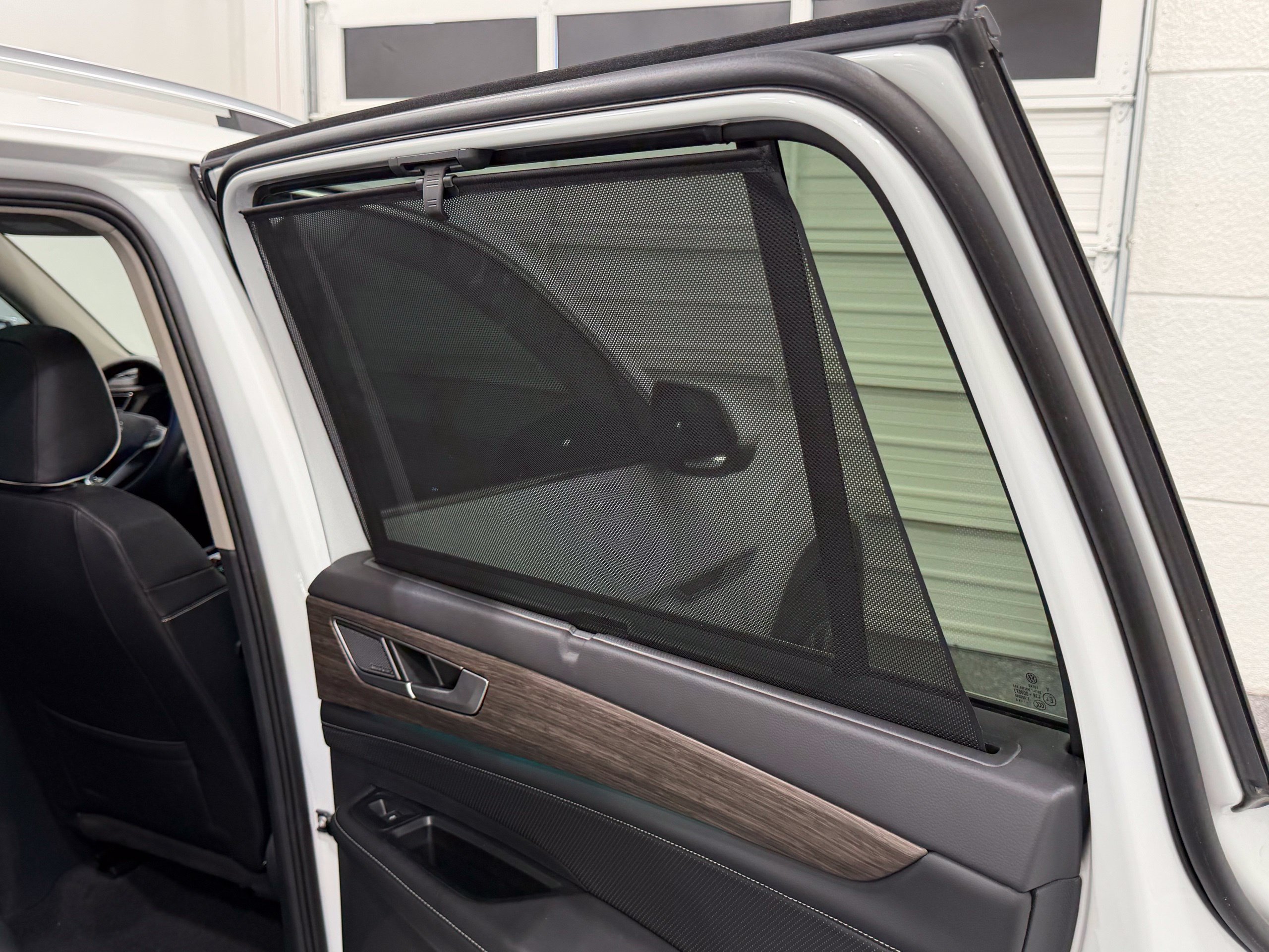 2025 Volkswagen Atlas SEL Premium R-Line - Photo 48