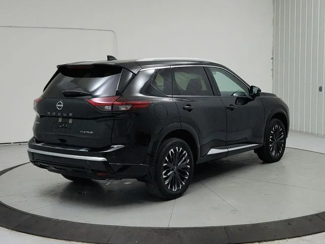 Used 2024 Black Nissan Platinum image 7