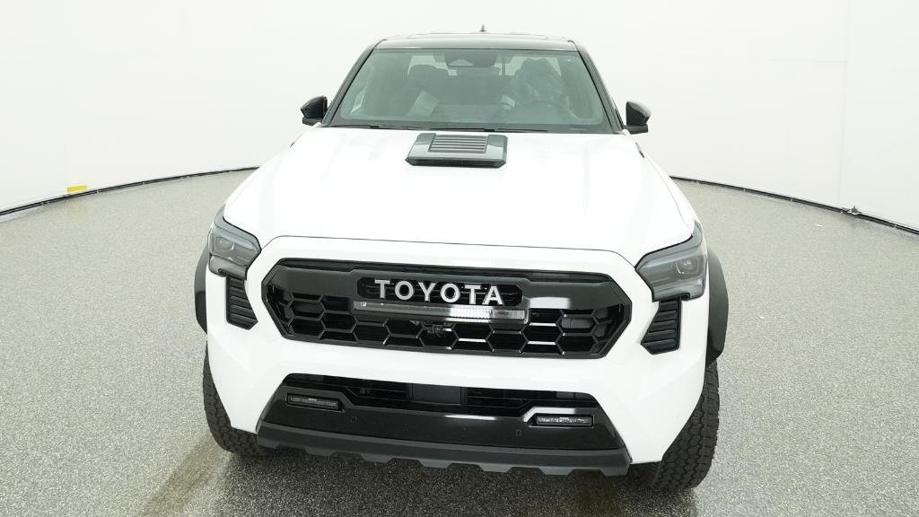 2026 Toyota Tacoma TRD Pro - Photo 10