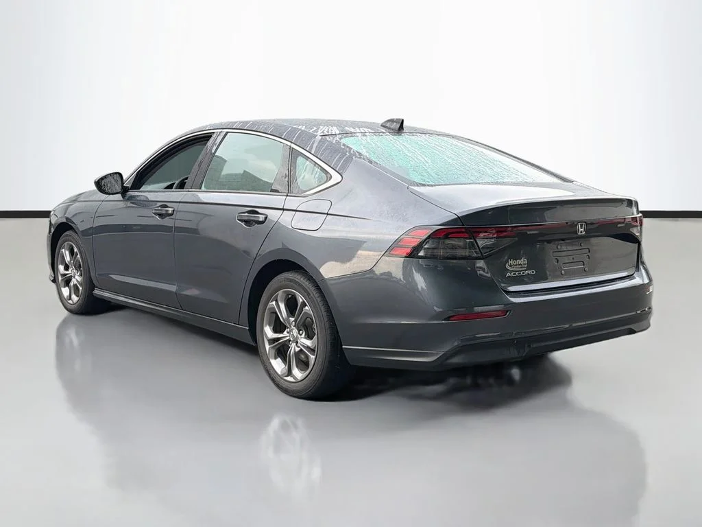 Used 2023  Honda EX image 8