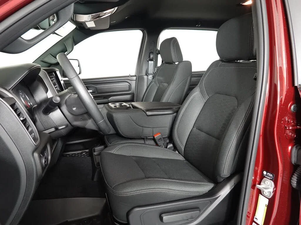 2026 RAM 1500 Warlock - Photo 16
