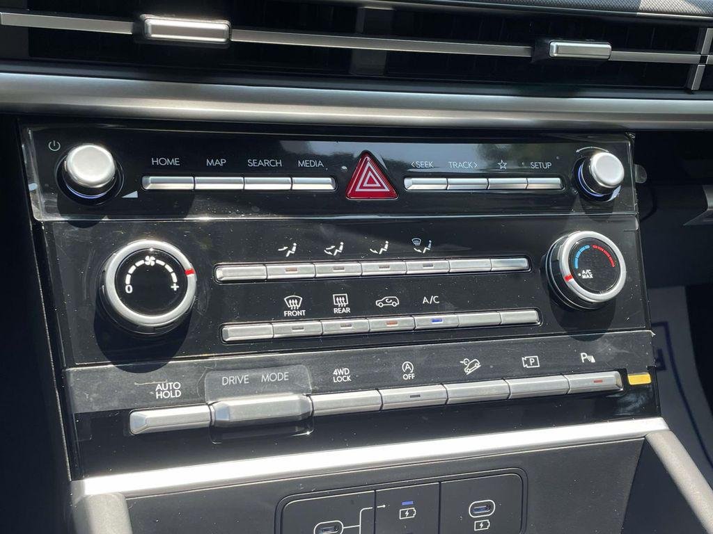 New 2027 White Hyundai SE AWD image 29