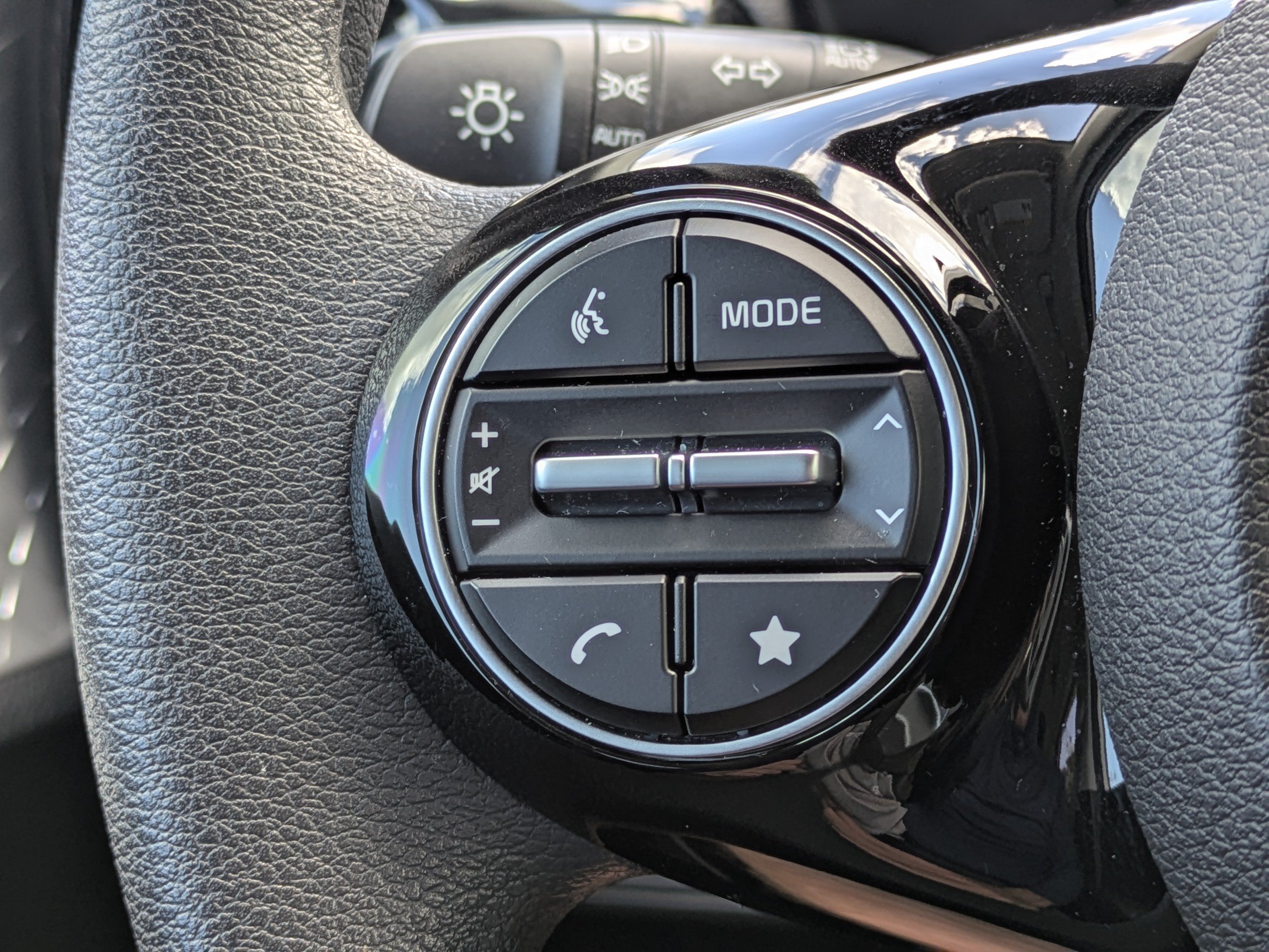 2025 Kia Soul S - Photo 23