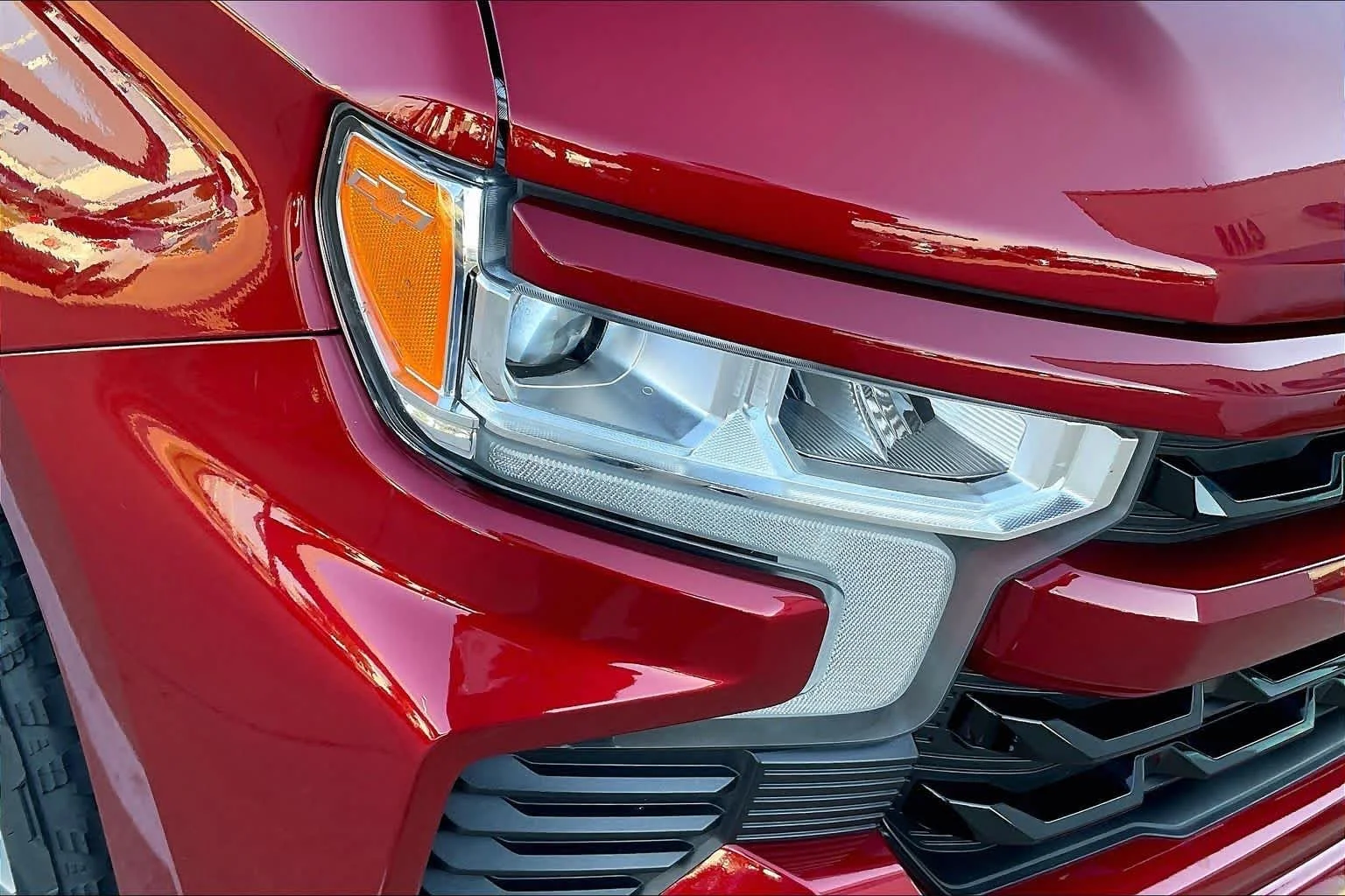Used 2023 Radiant Red Tintcoat Chevrolet RST image 26