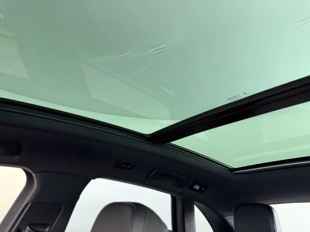 Certified Used 2022  Porsche  image 31