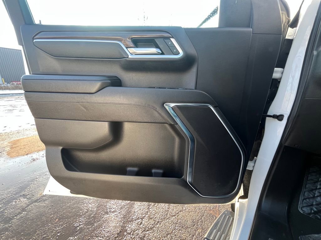 2023 Chevrolet Silverado 1500 RST - Photo 8