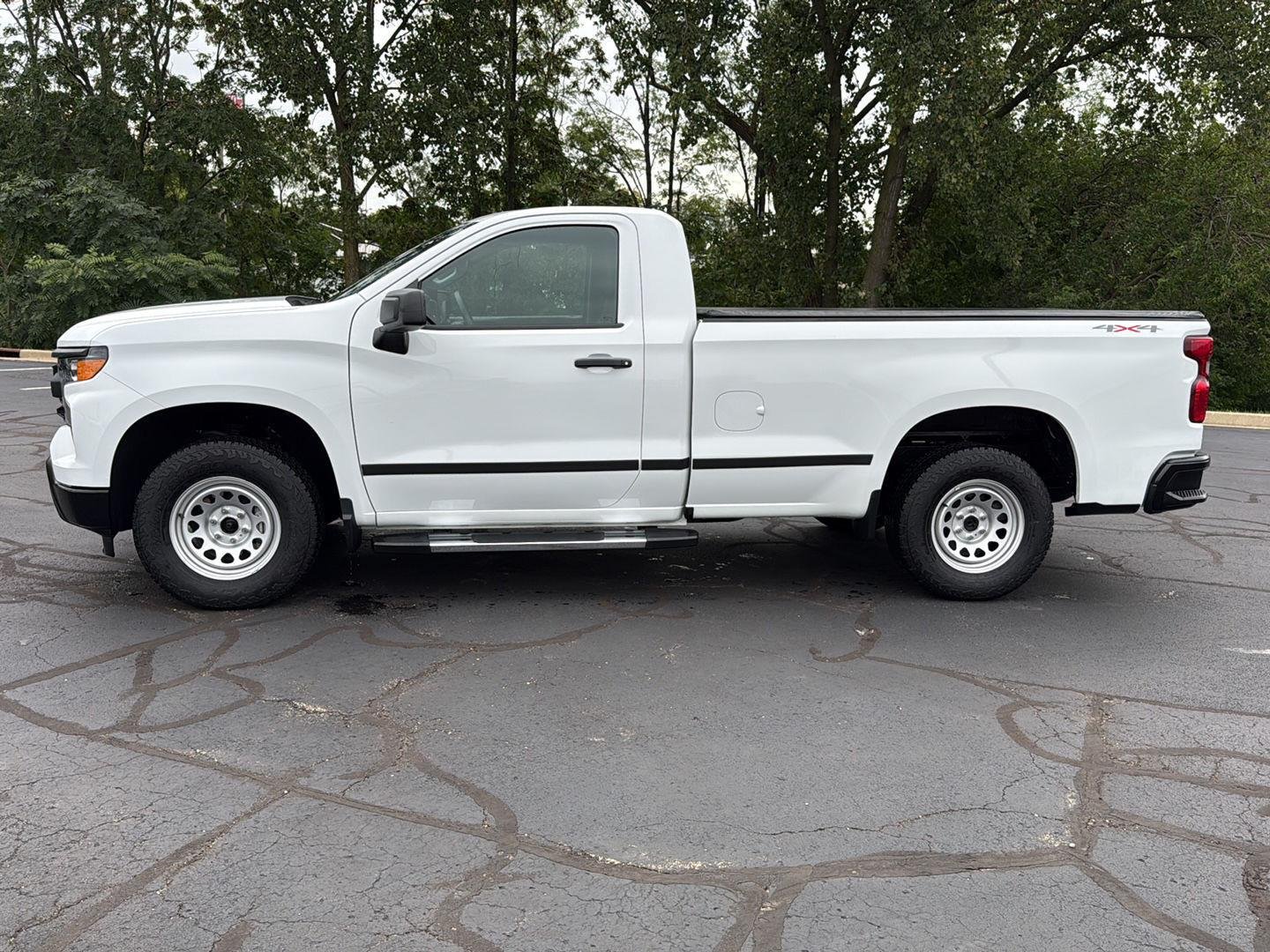 Used 2022 SUMMIT WHITE Chevrolet Work Truck image 2