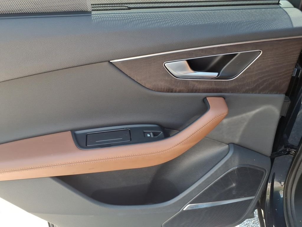 Used 2024  Audi 45 Premium Plus image 10