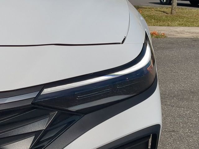 New 2026 White Hyundai SE image 35