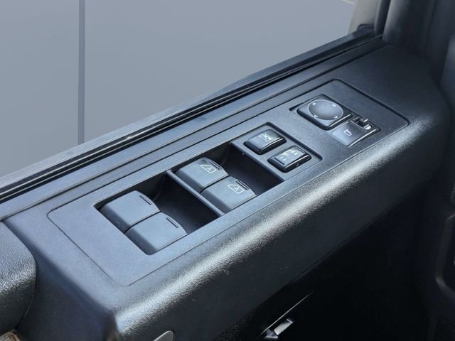 Used 2012 White Nissan SV image 22
