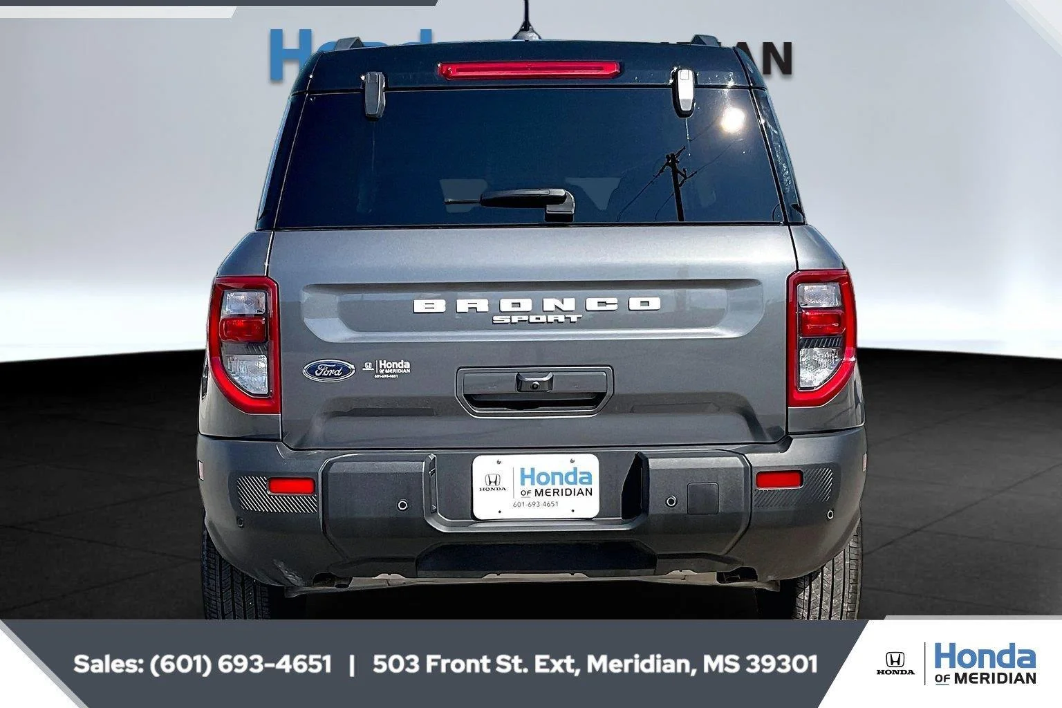 Used 2025 Carbonized Gray Ford Outer Banks image 4