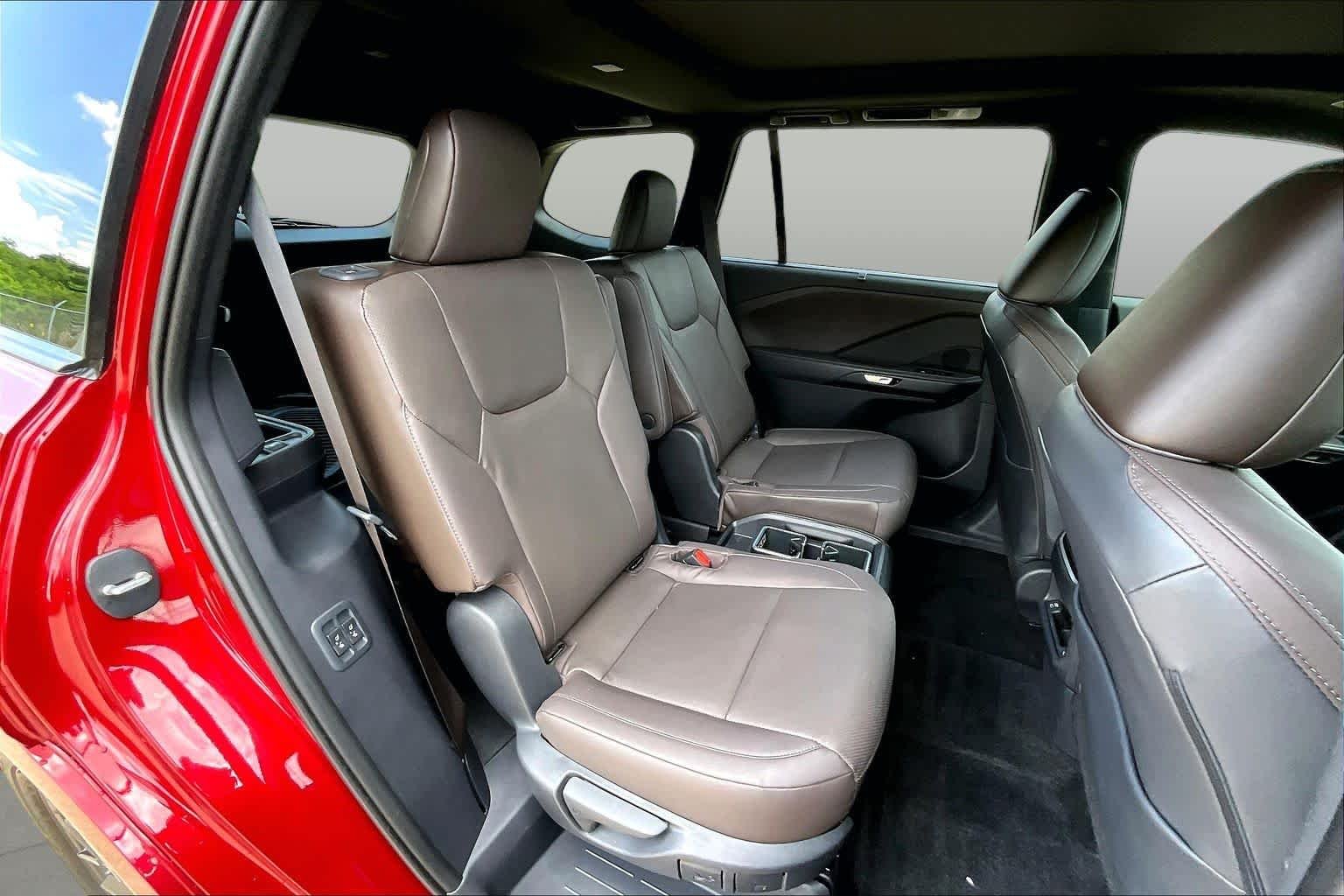 Used 2026 Matador Red Mica Lexus Premium image 20