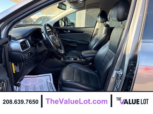 Used 2018 Silver Kia EX image 24