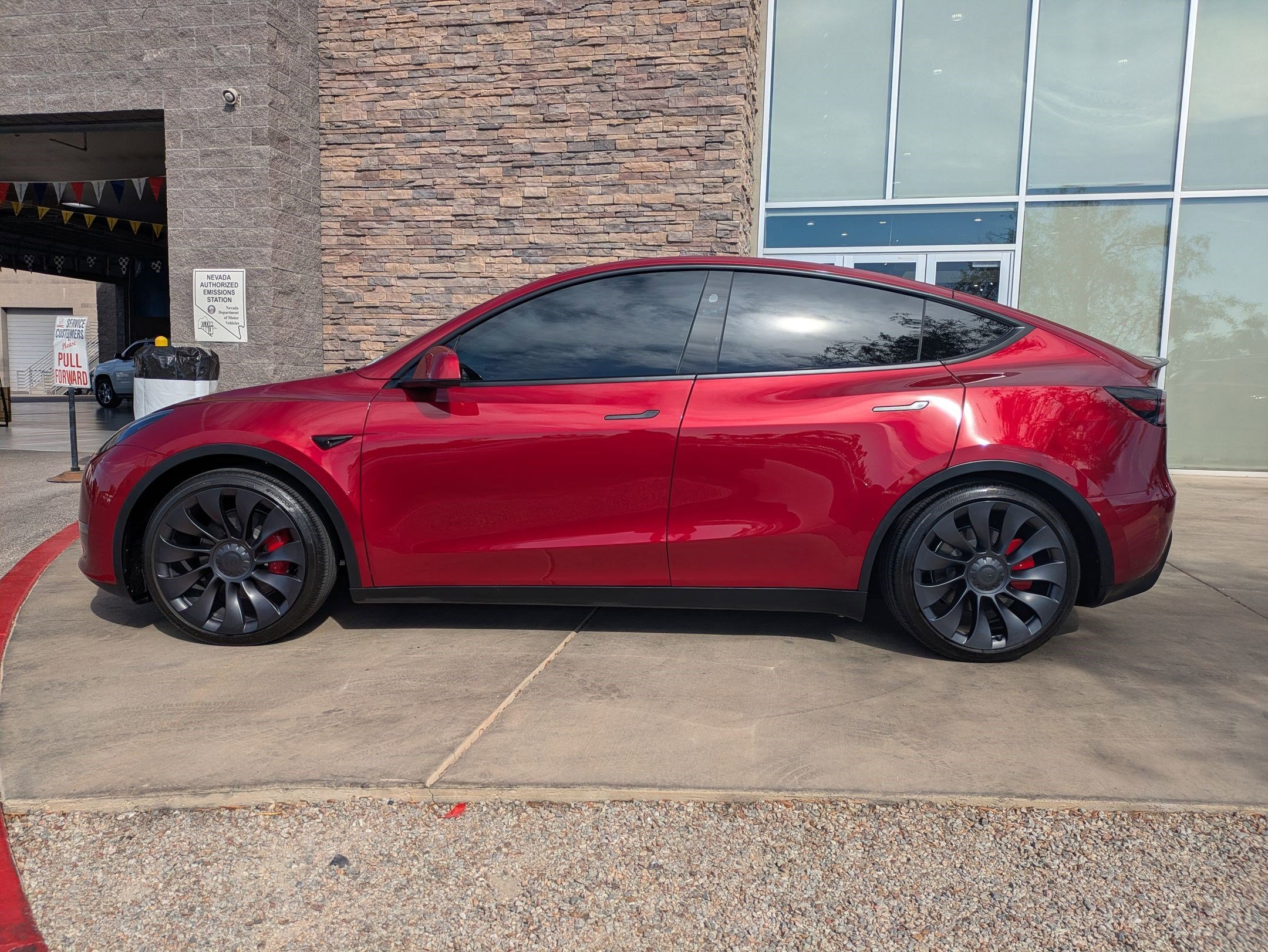 Used 2024 Tesla Model Y Performance with VIN 7SAYGDEF1RF154950 for sale in Las Vegas, NV