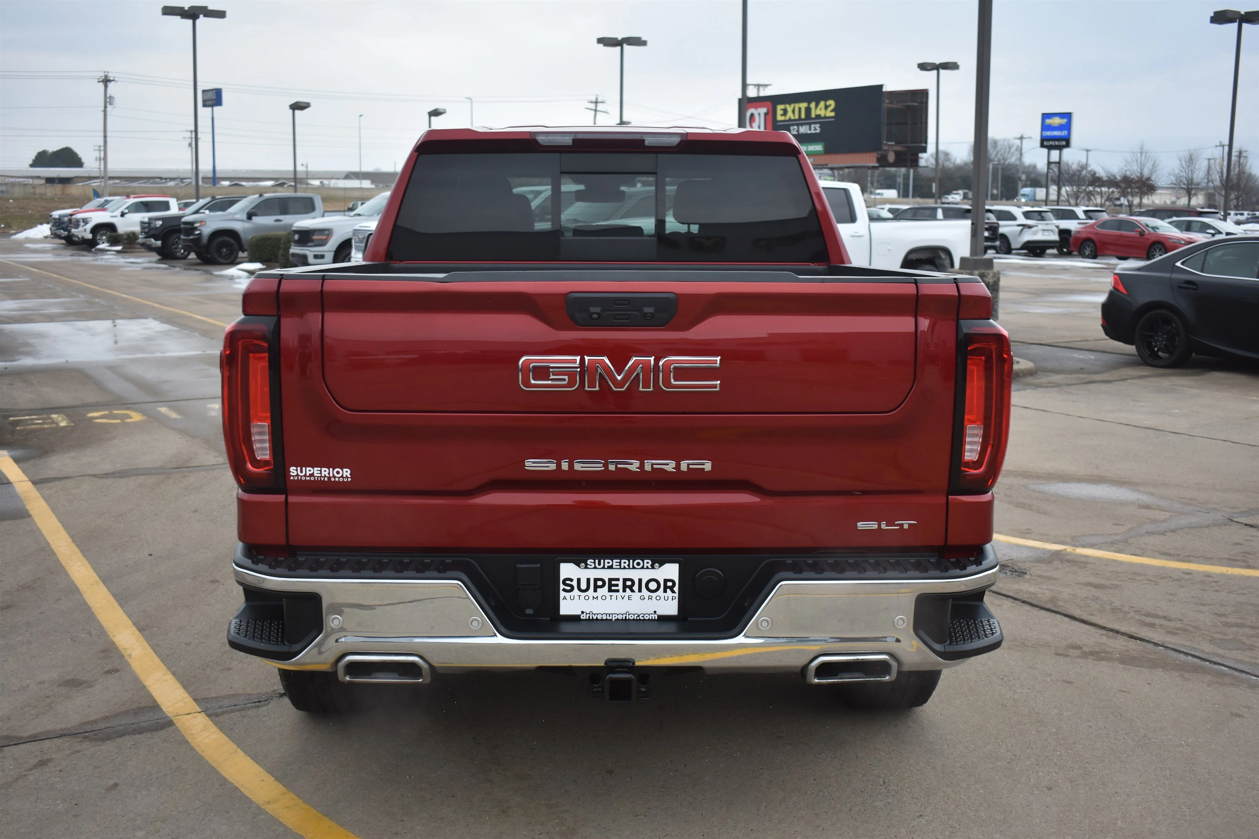2023 GMC Sierra 1500 SLT - Photo 6